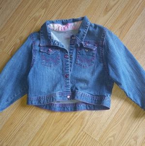 Girls Wrangler Jean denim jacket size 4T. Pink accents.